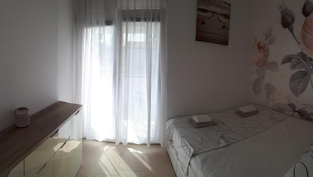Apartman Raus Sabunike 普利拉卡 外观 照片